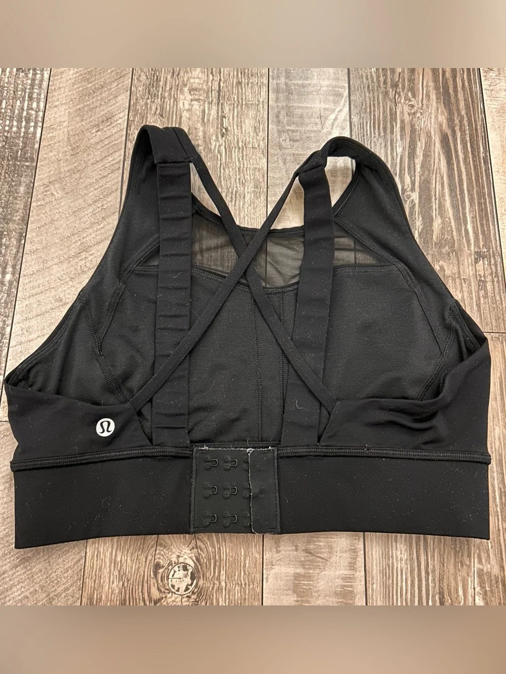 lululemon athletica Black Crisscross Hook-Back Sports Bra